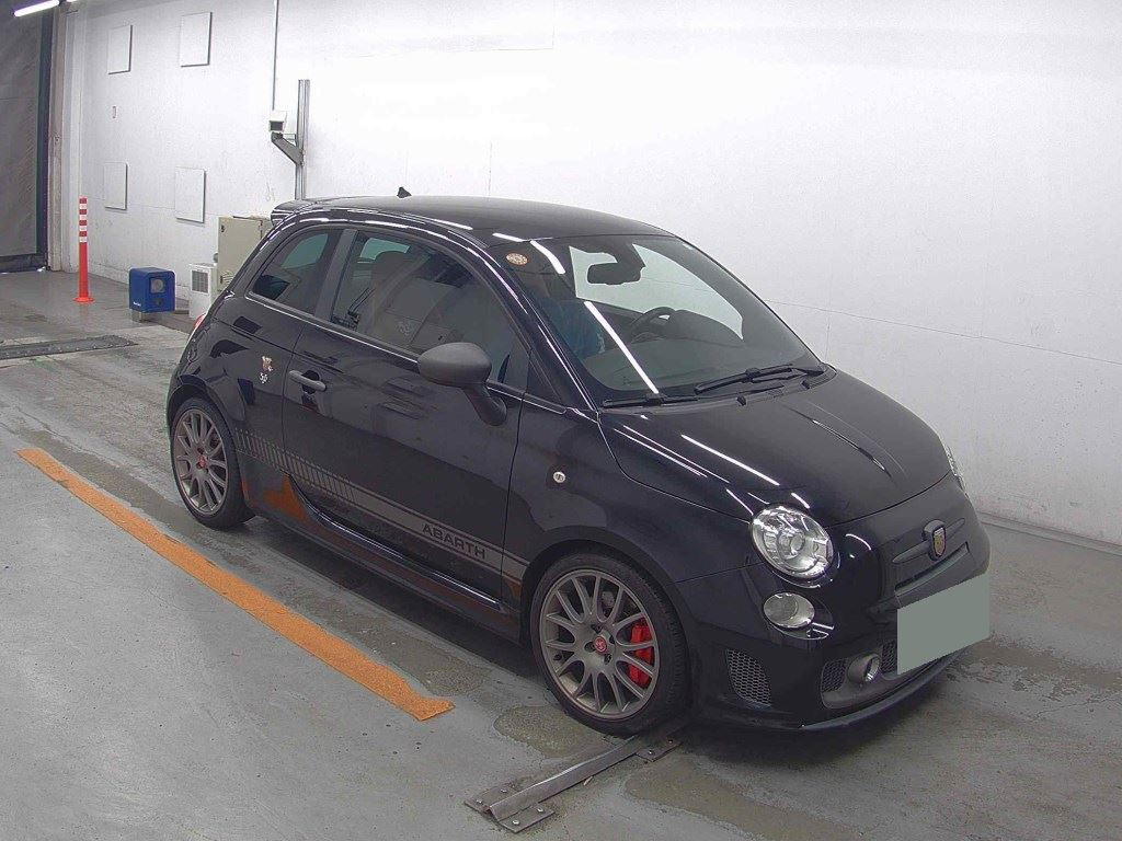 Abarth 595 2016 z aukcji japońskiej