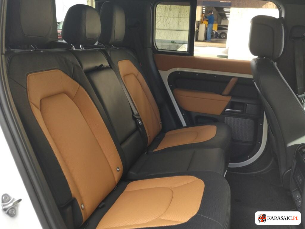 2023 Land Rover Defender 5D 4WD 110 X Dynamic Se D300 6