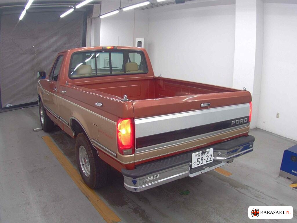 2018 Ford F-150 2D 4WD Base Grade 2