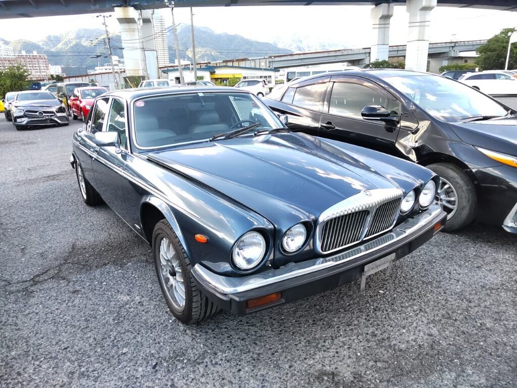 Daimler Daimler 1991 z aukcji japońskiej