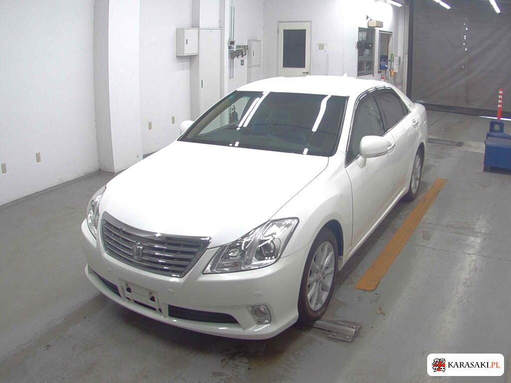 Toyota Crown 2011 z aukcji japońskiej