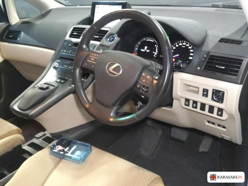 Lexus HS 2015 z aukcji japońskiej