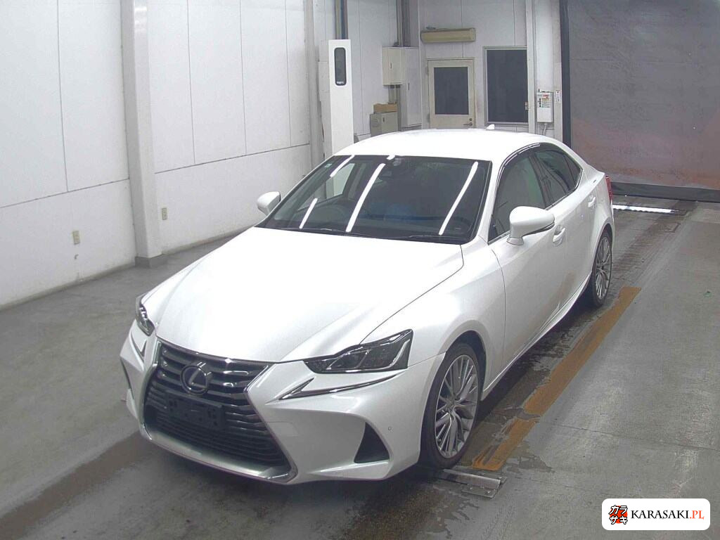 Lexus Is 2017 z aukcji japońskiej
