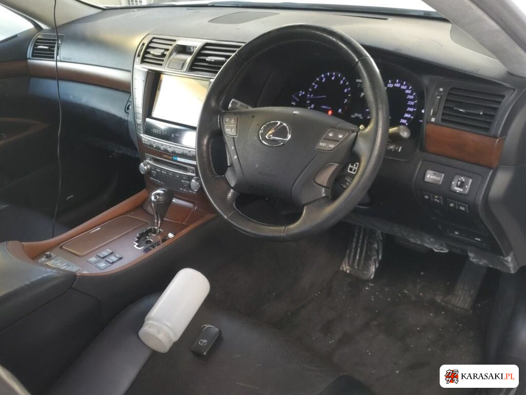Lexus LS 2011 z aukcji japońskiej