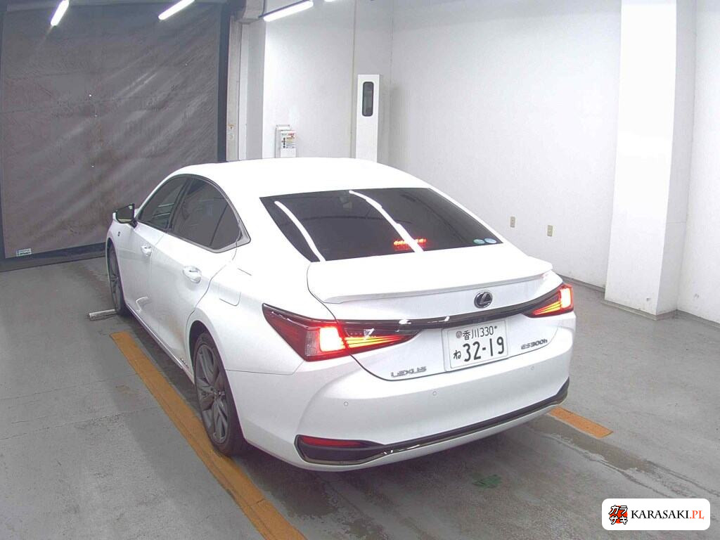 Lexus Es 2019 z aukcji japońskiej