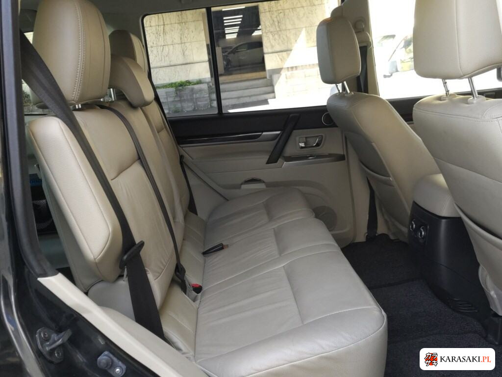Mitsubishi Pajero 2019 z aukcji japońskiej