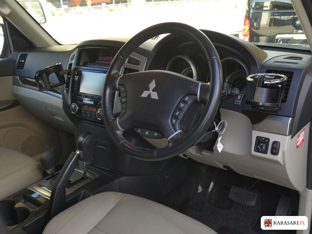 Mitsubishi Pajero 2019 z aukcji japońskiej