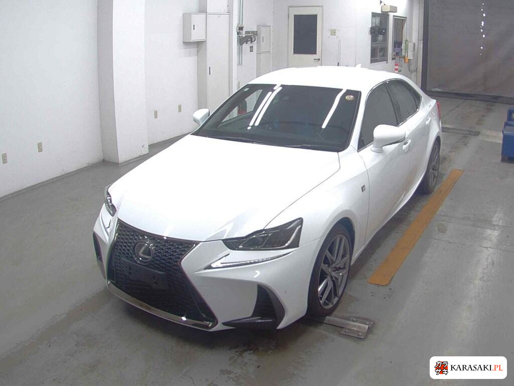 Lexus Is 2018 z aukcji japońskiej