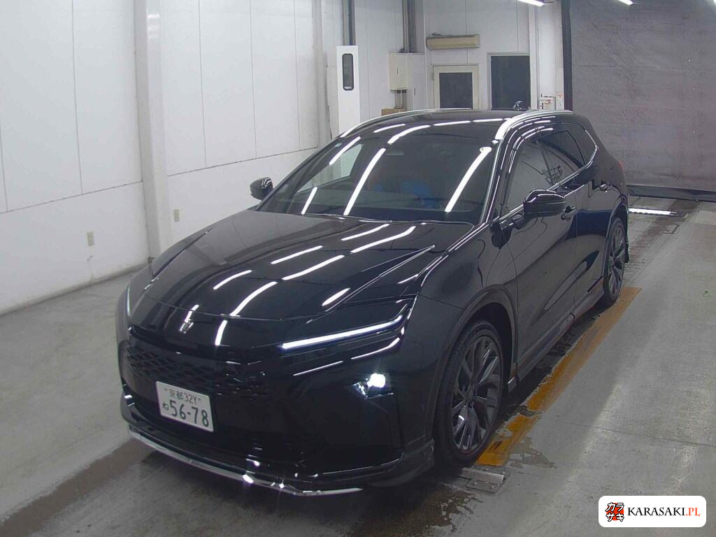 Toyota Crown Estate 2025 z aukcji japońskiej