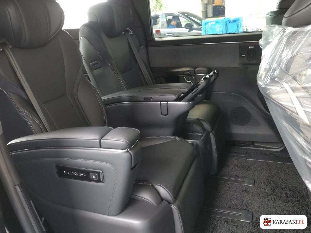 Lexus LM 2026 z aukcji japońskiej