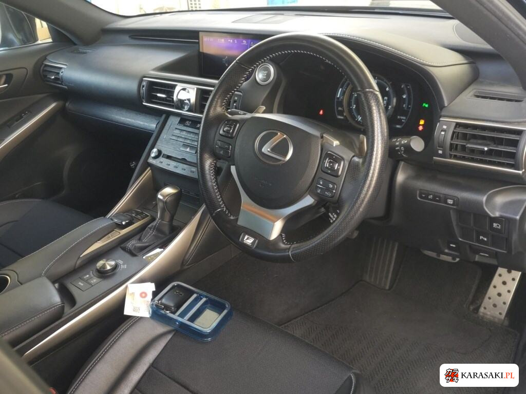 Lexus Is 2019 z aukcji japońskiej