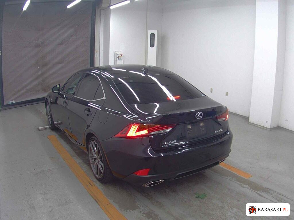 Lexus Is 2019 z aukcji japońskiej