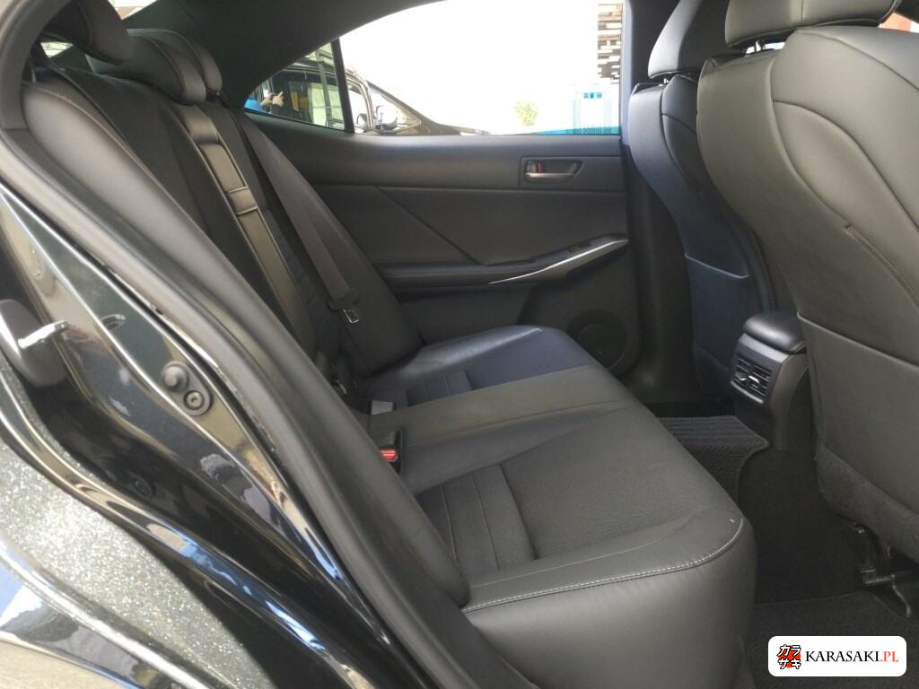 Lexus Is 2019 z aukcji japońskiej