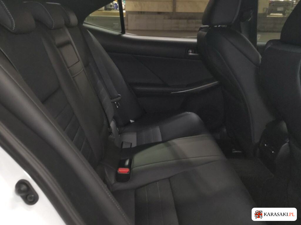 Lexus Is 2019 z aukcji japońskiej