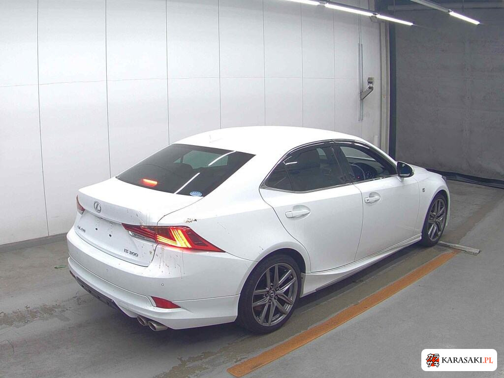 Lexus Is 2019 z aukcji japońskiej