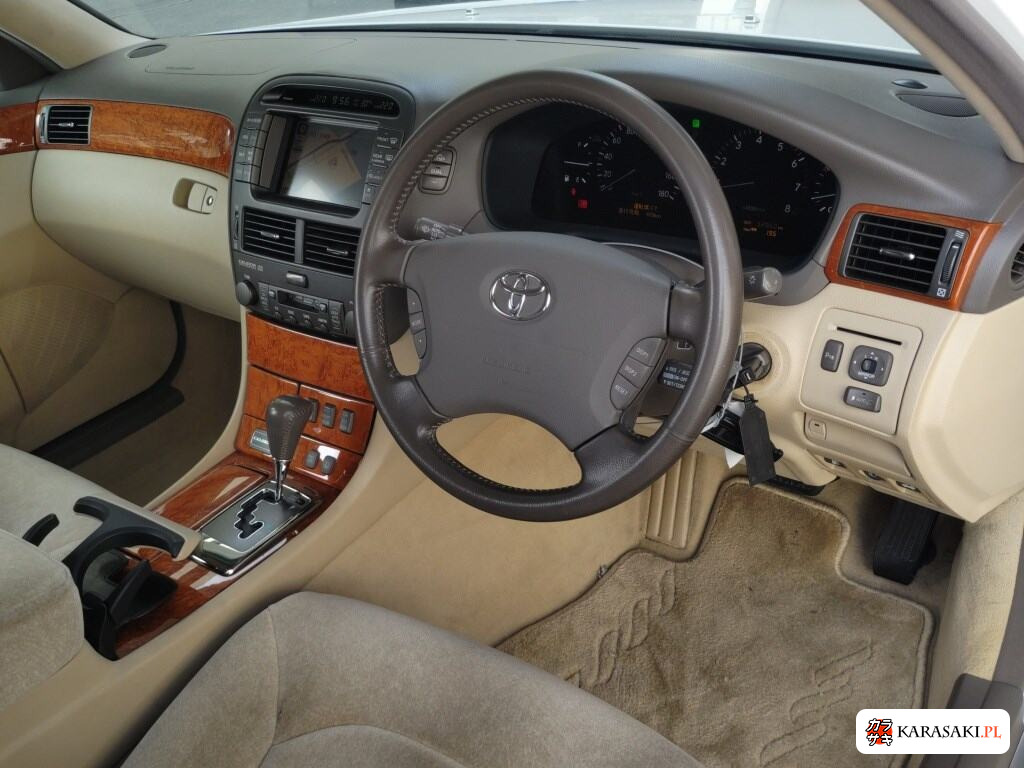 Toyota Celsior 2003 z aukcji japońskiej