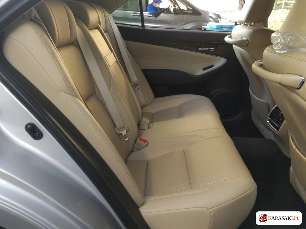 Toyota Crown 2015 z aukcji japońskiej