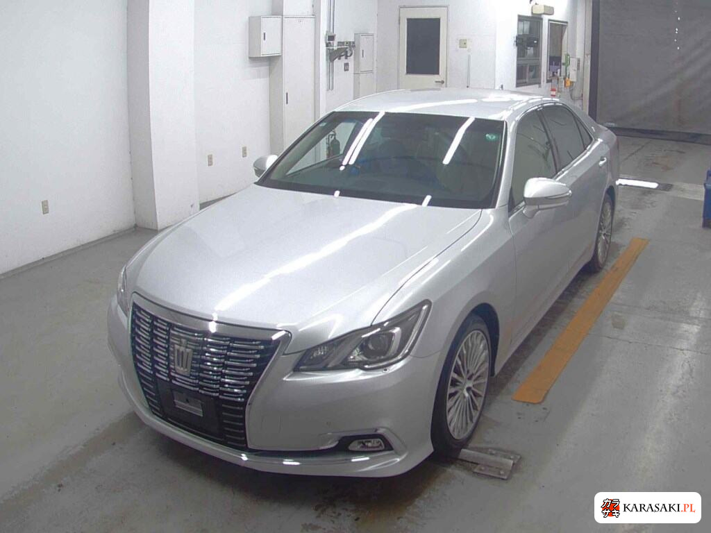 Toyota Crown 2015 z aukcji japońskiej