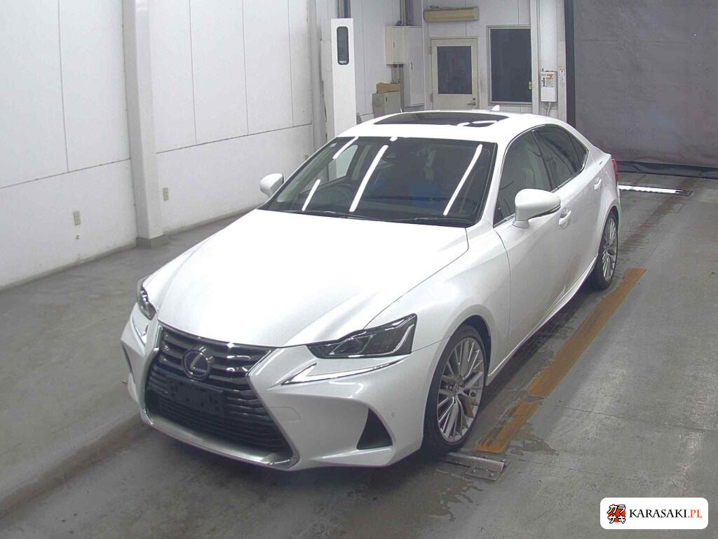 Lexus Is 2017 z aukcji japońskiej
