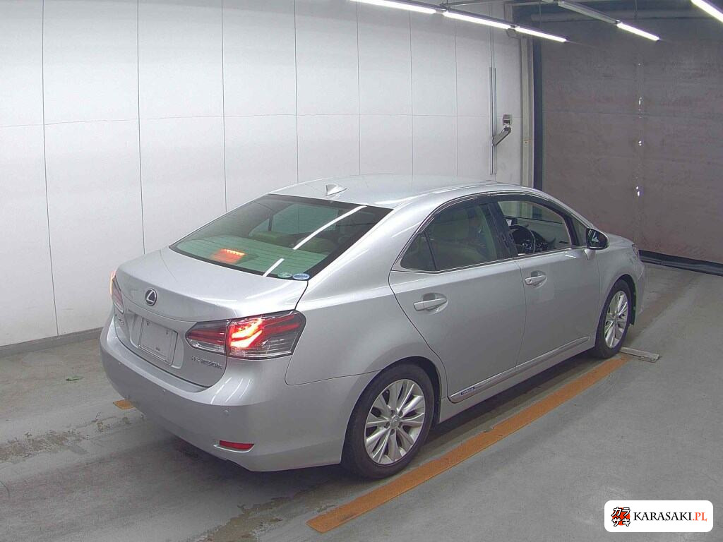 Lexus HS 2015 z aukcji japońskiej