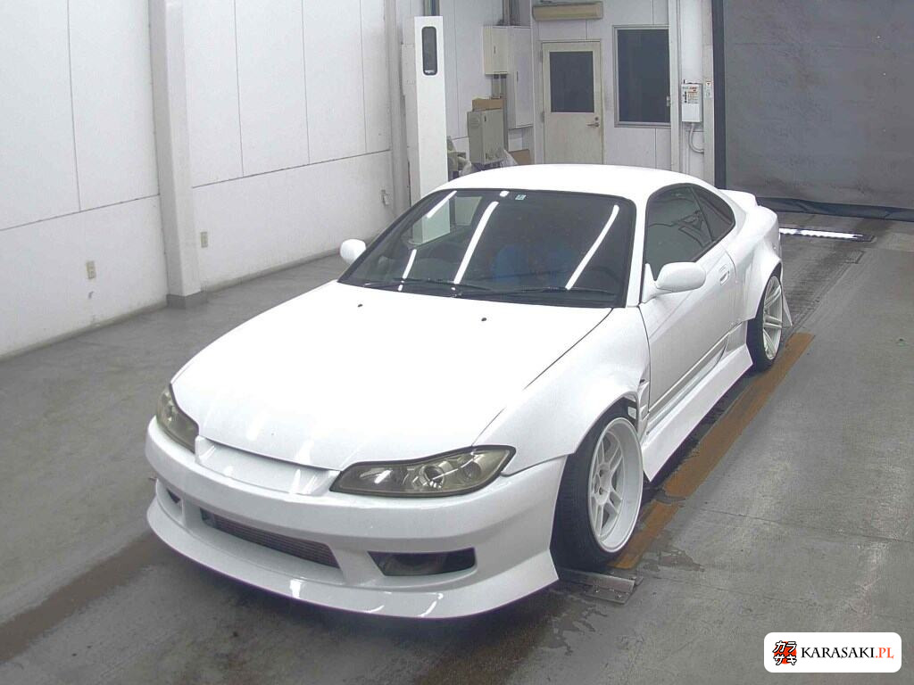 Nissan Silvia 2001 z aukcji japońskiej