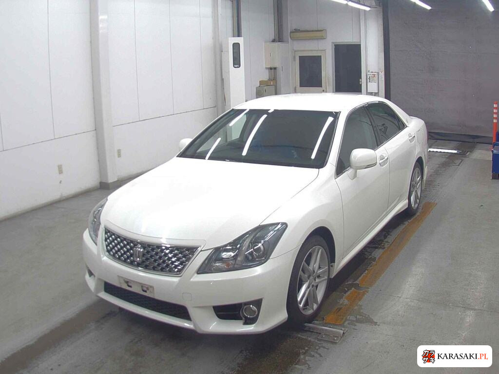 Toyota Crown 2011 z aukcji japońskiej