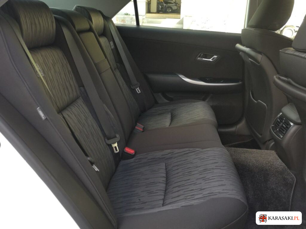 Toyota Crown 2011 z aukcji japońskiej
