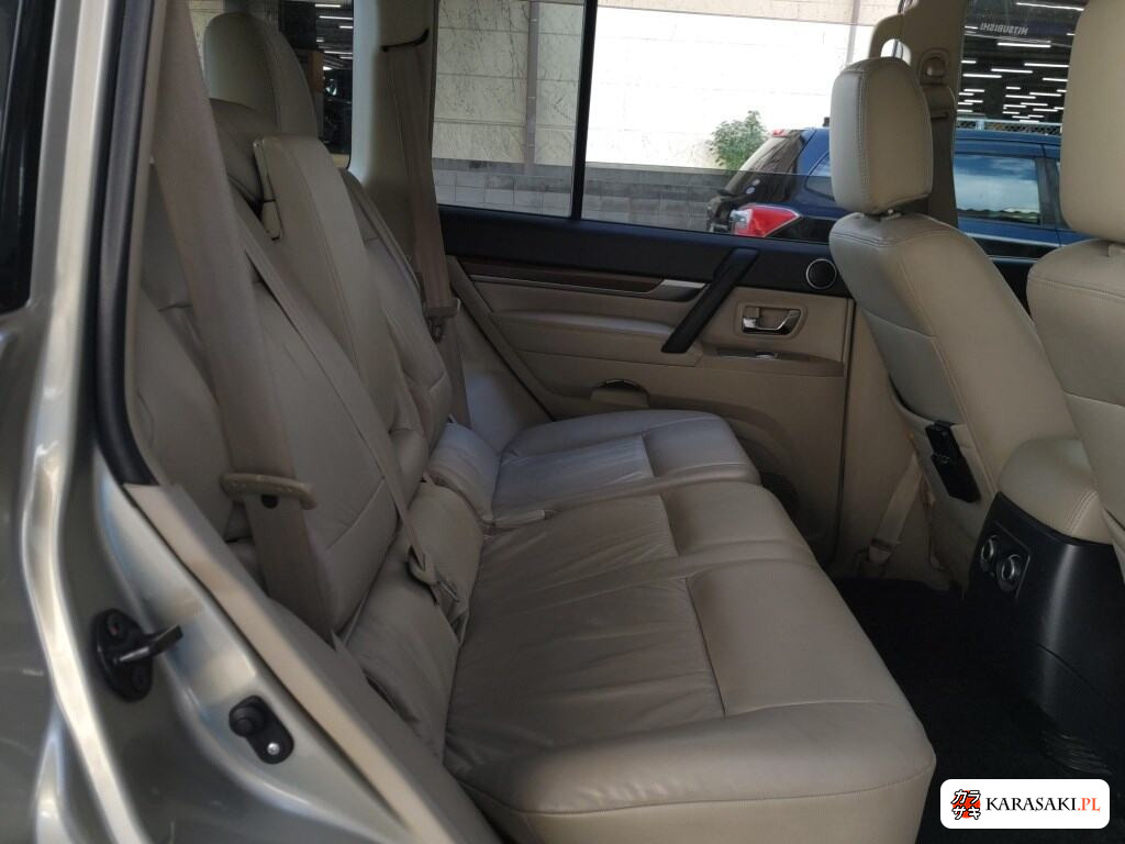 Mitsubishi Pajero 2007 z aukcji japońskiej