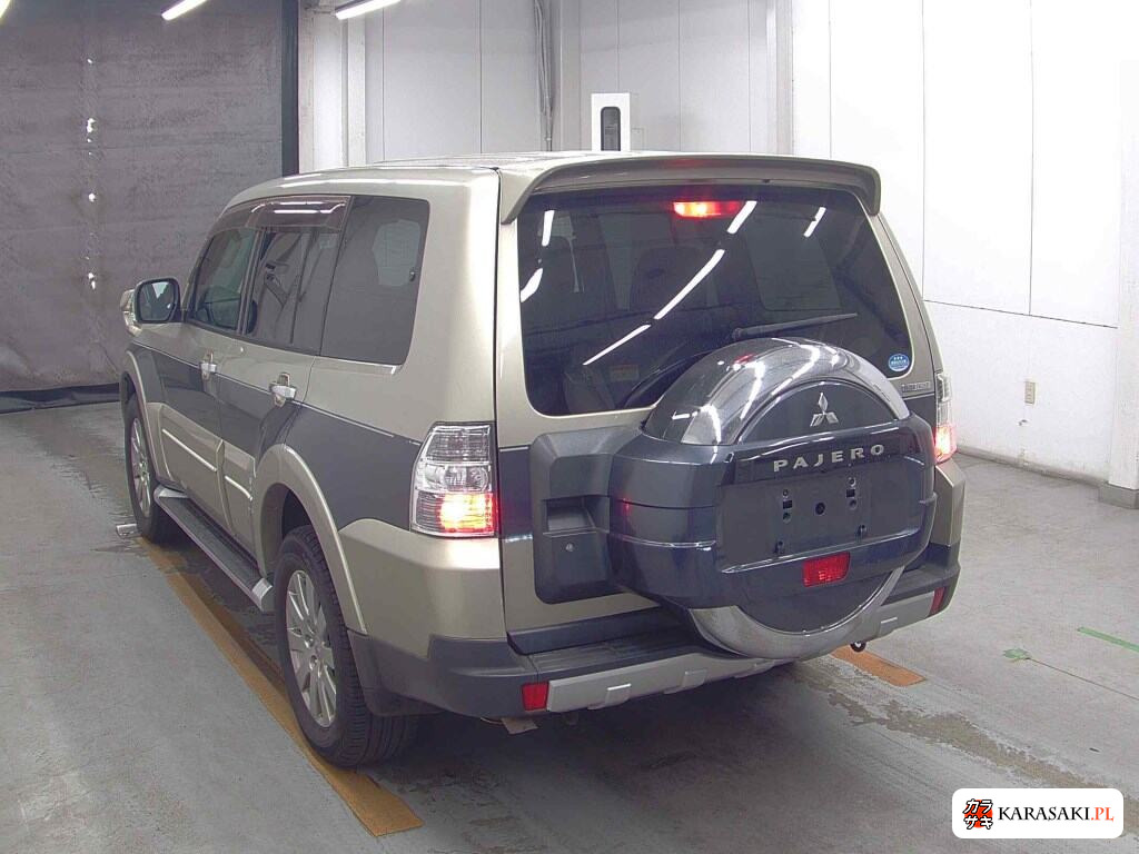 Mitsubishi Pajero 2007 z aukcji japońskiej