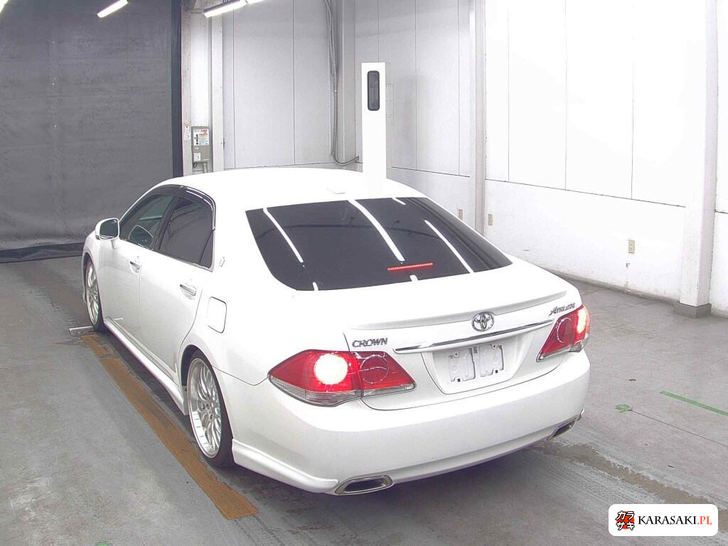 Toyota Crown 2010 z aukcji japońskiej