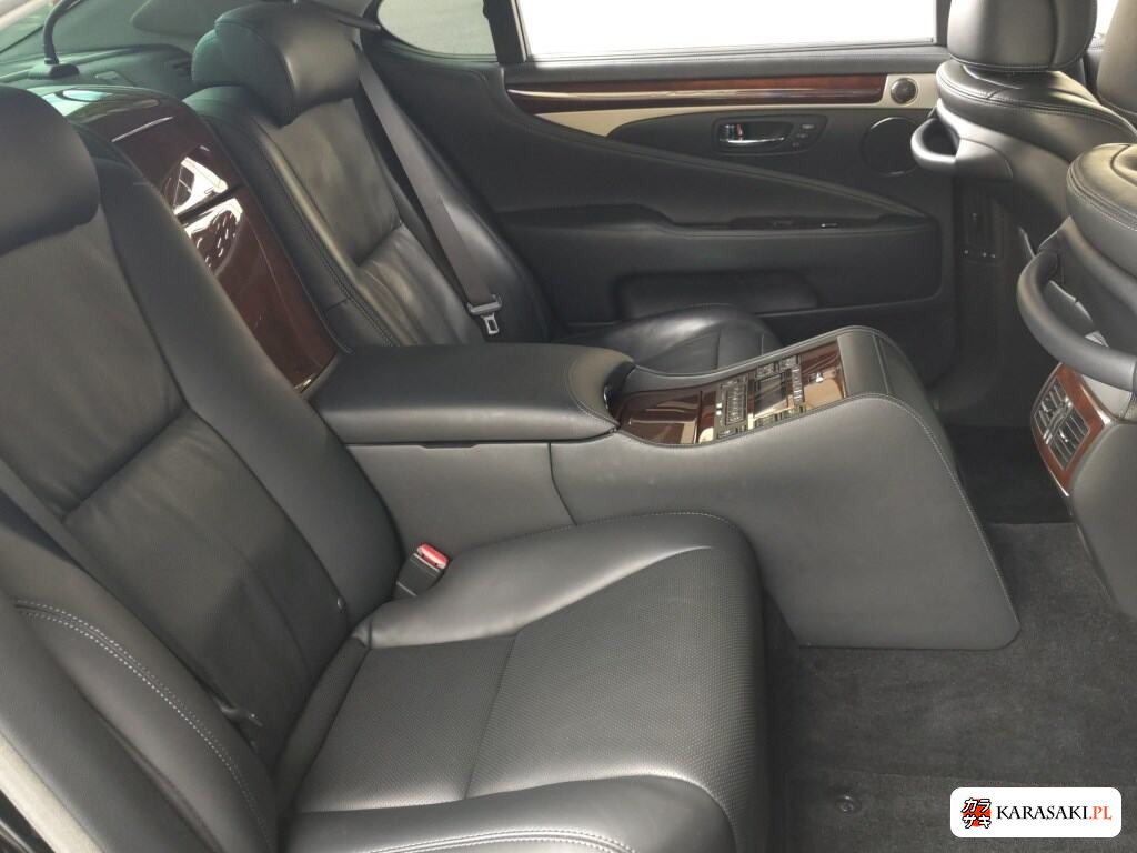 Lexus LS 2015 z aukcji japońskiej