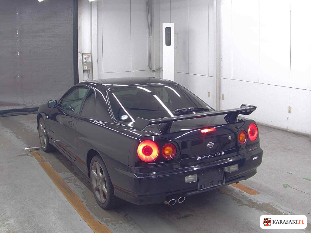 Nissan Skyline 2001 z aukcji japońskiej