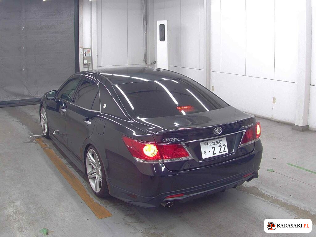 Toyota Crown 2013 z aukcji japońskiej