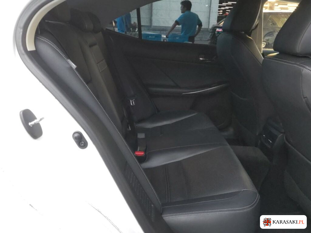 Lexus Is 2013 z aukcji japońskiej