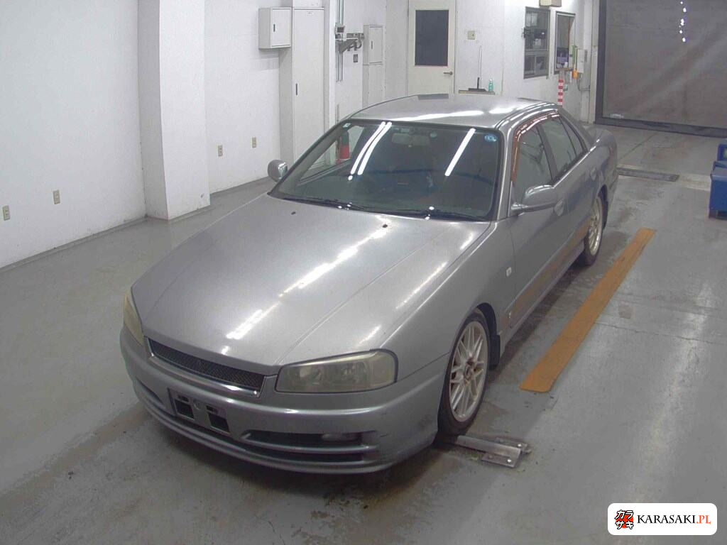 Nissan Skyline 2001 z aukcji japońskiej