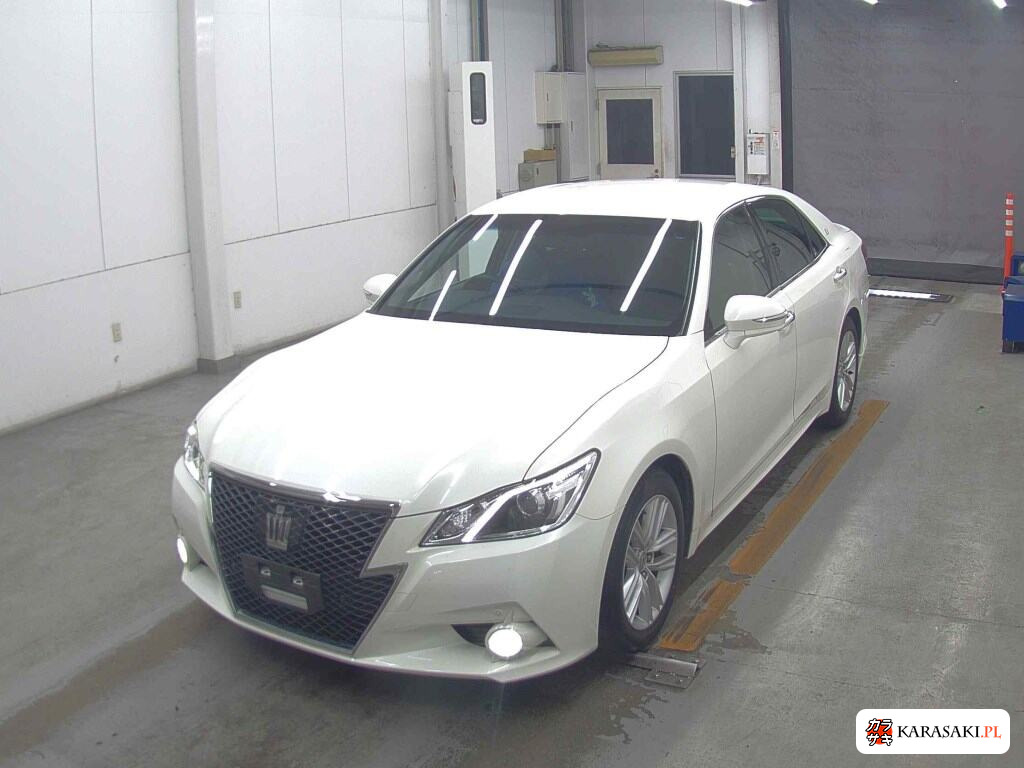Toyota Crown 2015 z aukcji japońskiej