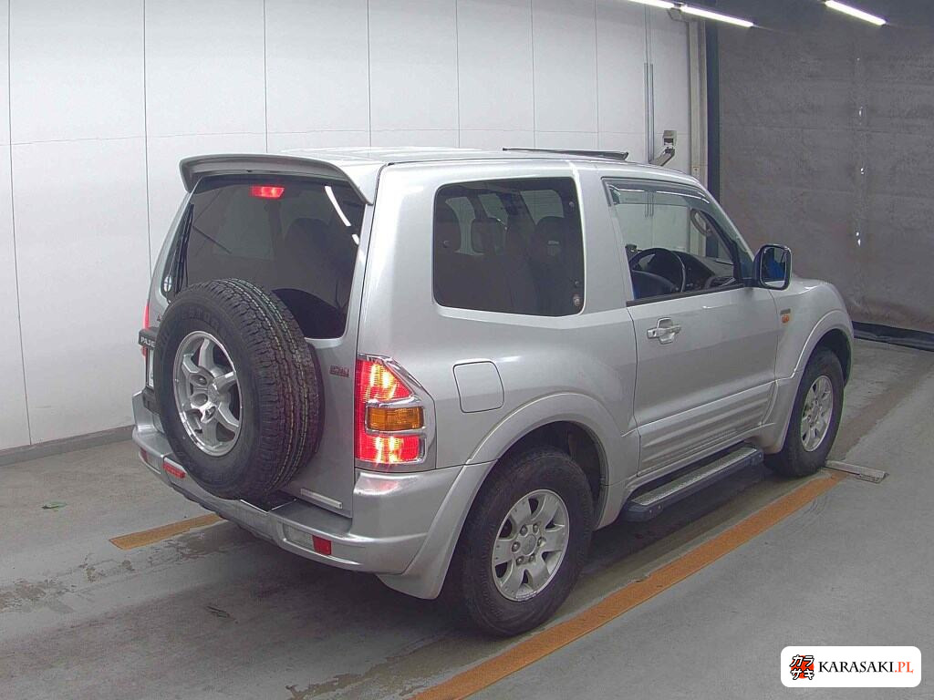 Mitsubishi Pajero 1999 z aukcji japońskiej