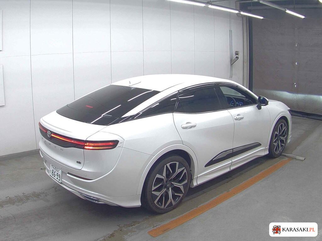 Toyota Crown Crossover 2022 z aukcji japońskiej