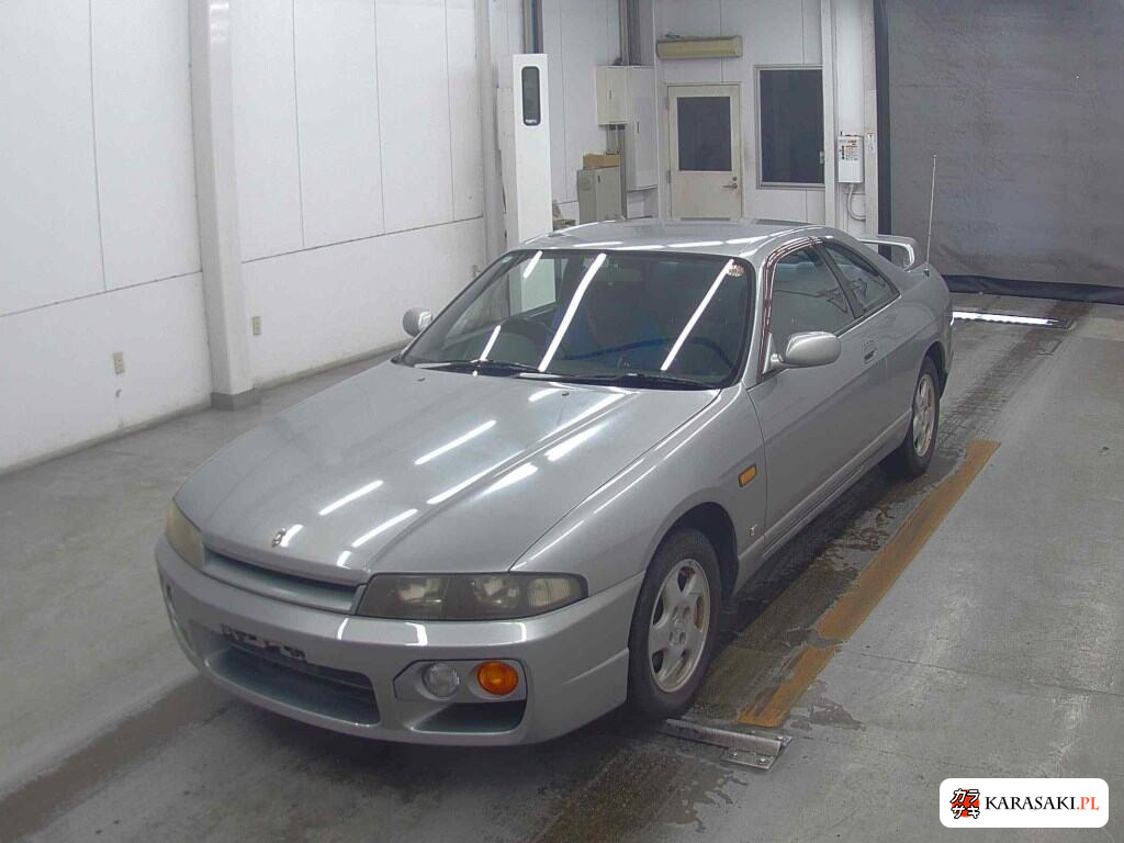 Nissan Skyline 1996 z aukcji japońskiej