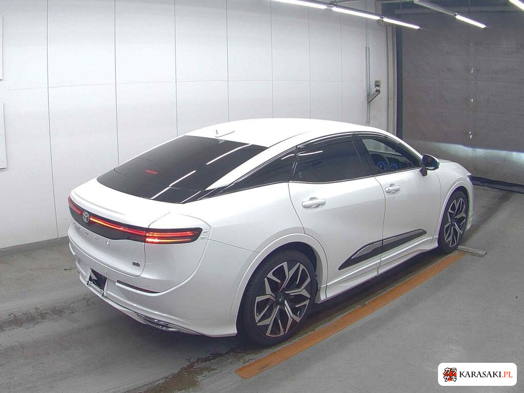Toyota Crown Crossover 2023 z aukcji japońskiej
