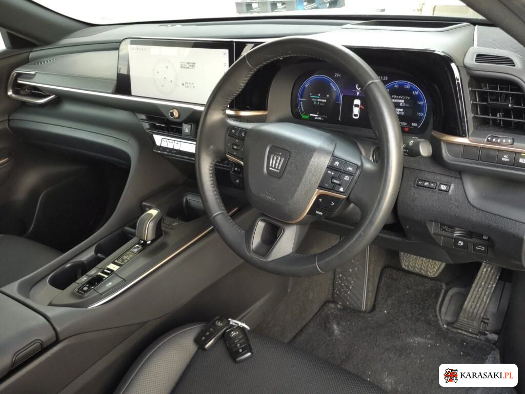 Toyota Crown Crossover 2023 z aukcji japońskiej