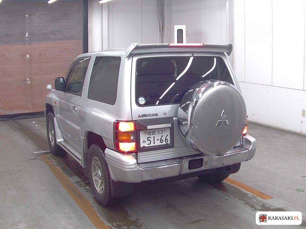 Mitsubishi Pajero 1998 z aukcji japońskiej