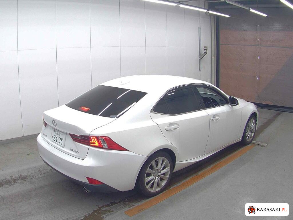 Lexus Is 2013 z aukcji japońskiej