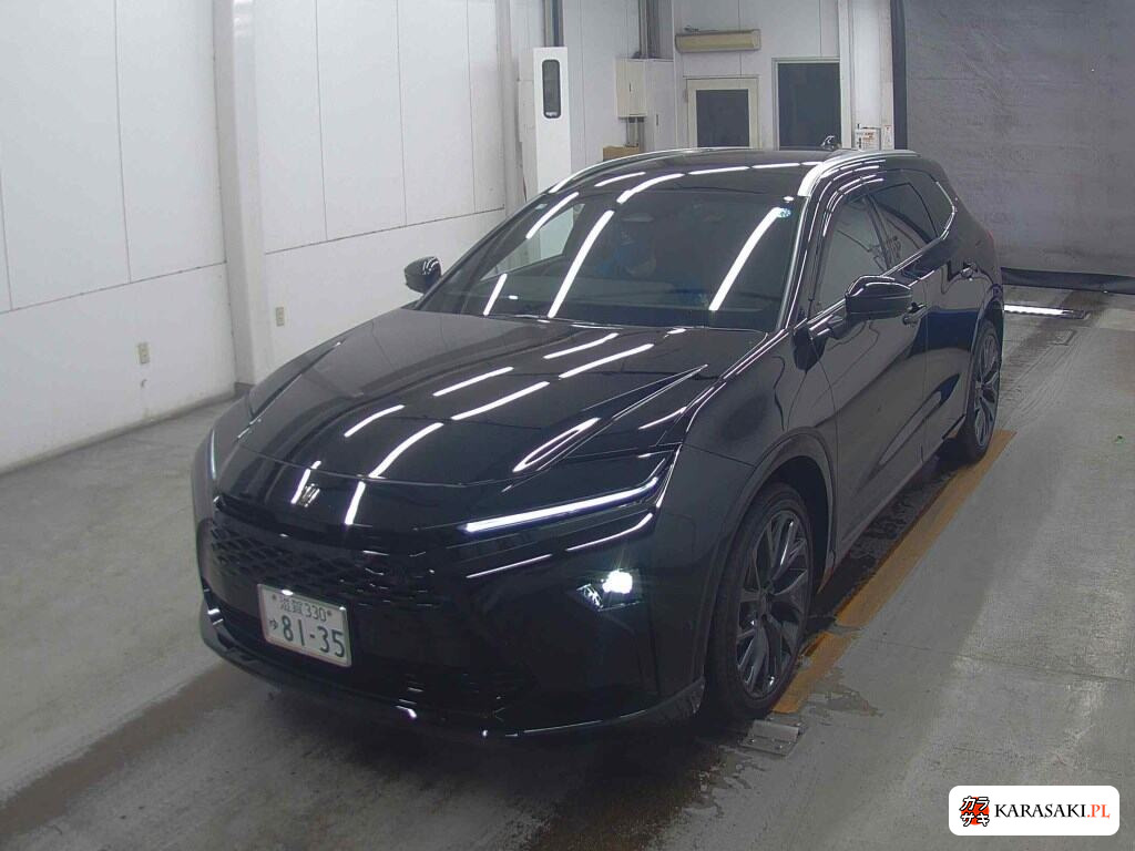 Toyota Crown Estate 2025 z aukcji japońskiej
