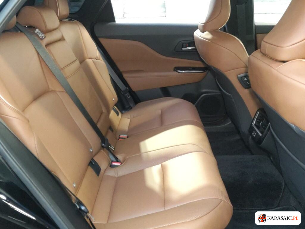 Toyota Crown Estate 2025 z aukcji japońskiej