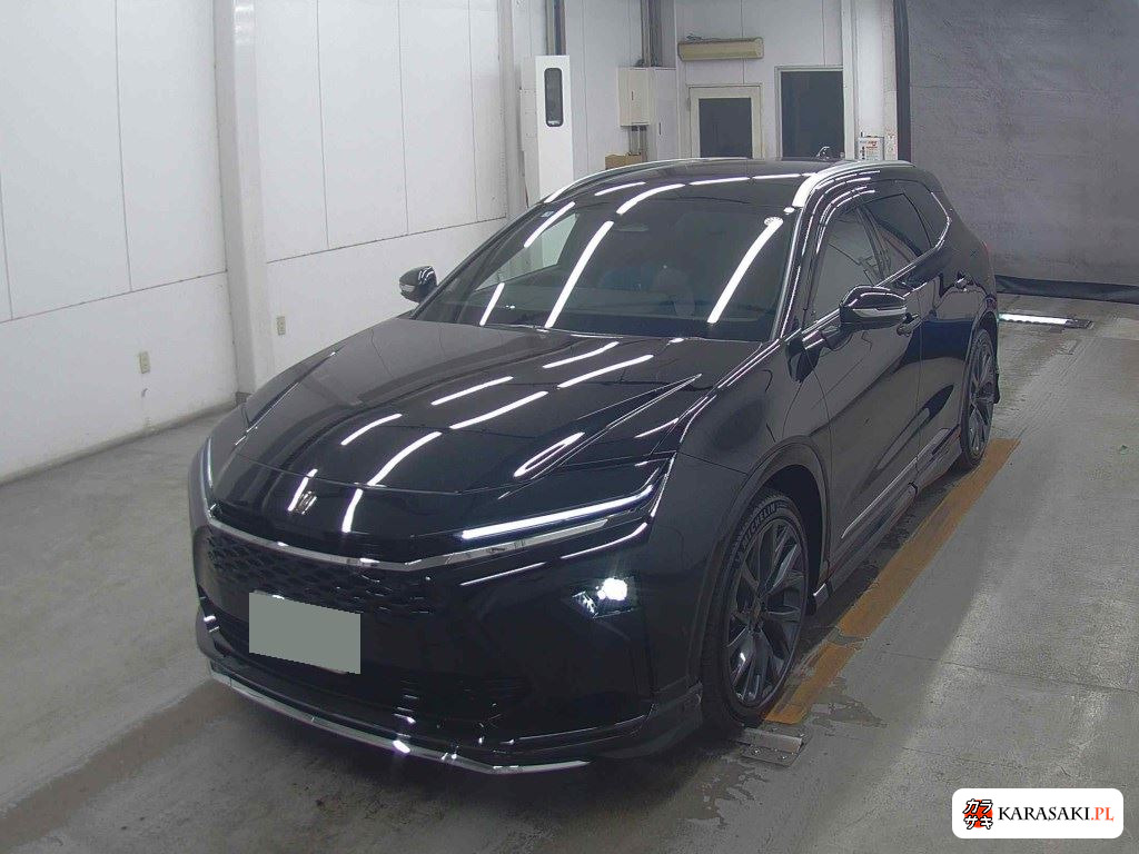 Toyota Crown Estate 2025 z aukcji japońskiej