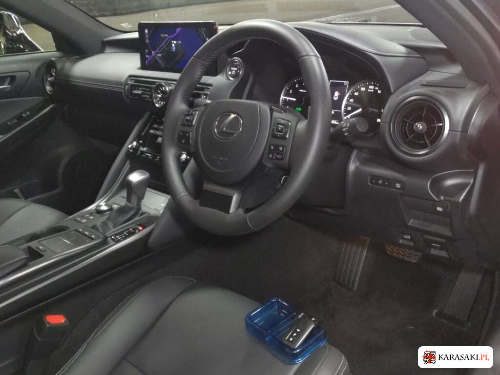 Lexus Is 2024 z aukcji japońskiej