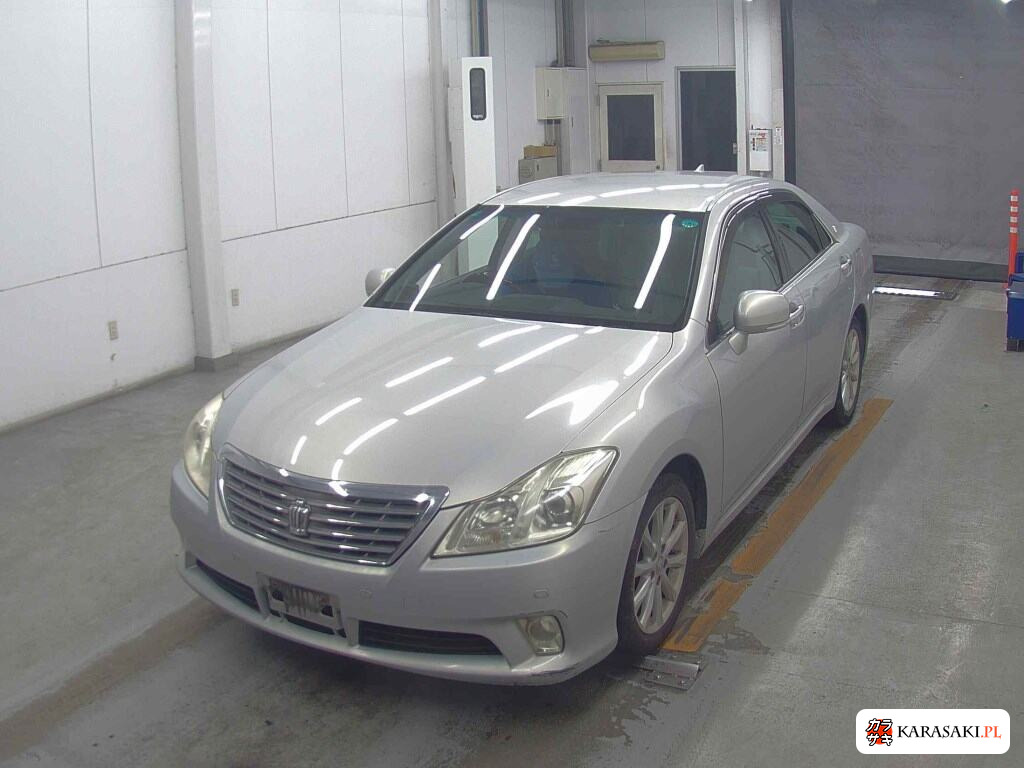 Toyota Crown 2010 z aukcji japońskiej