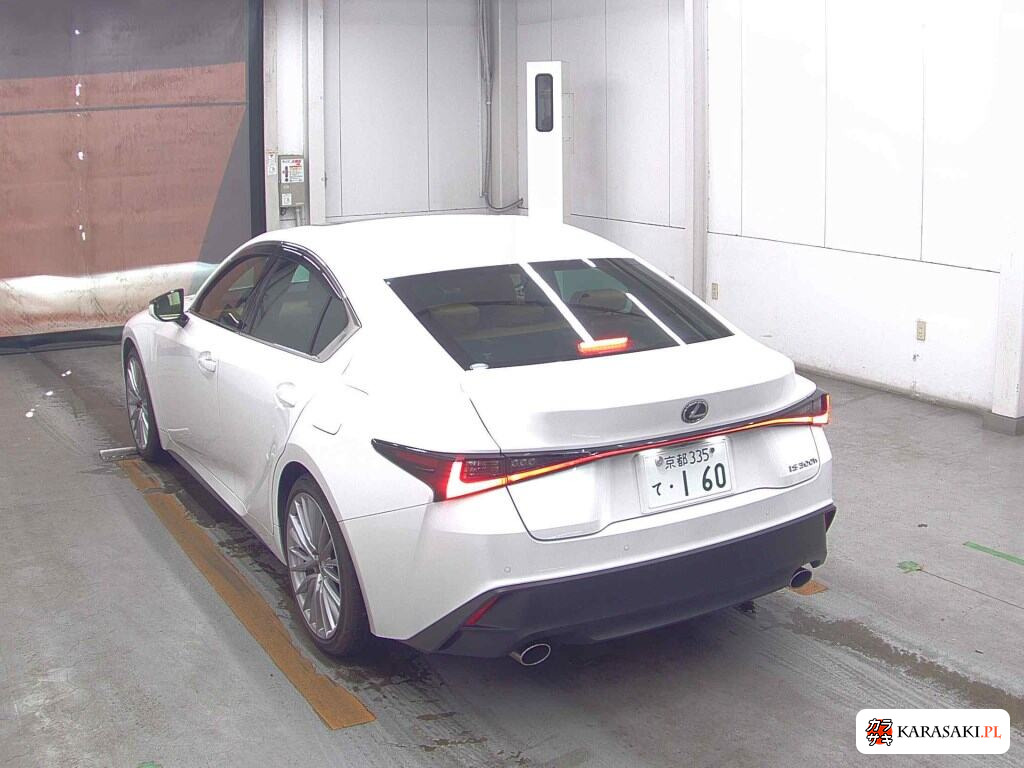 Lexus Is 2023 z aukcji japońskiej