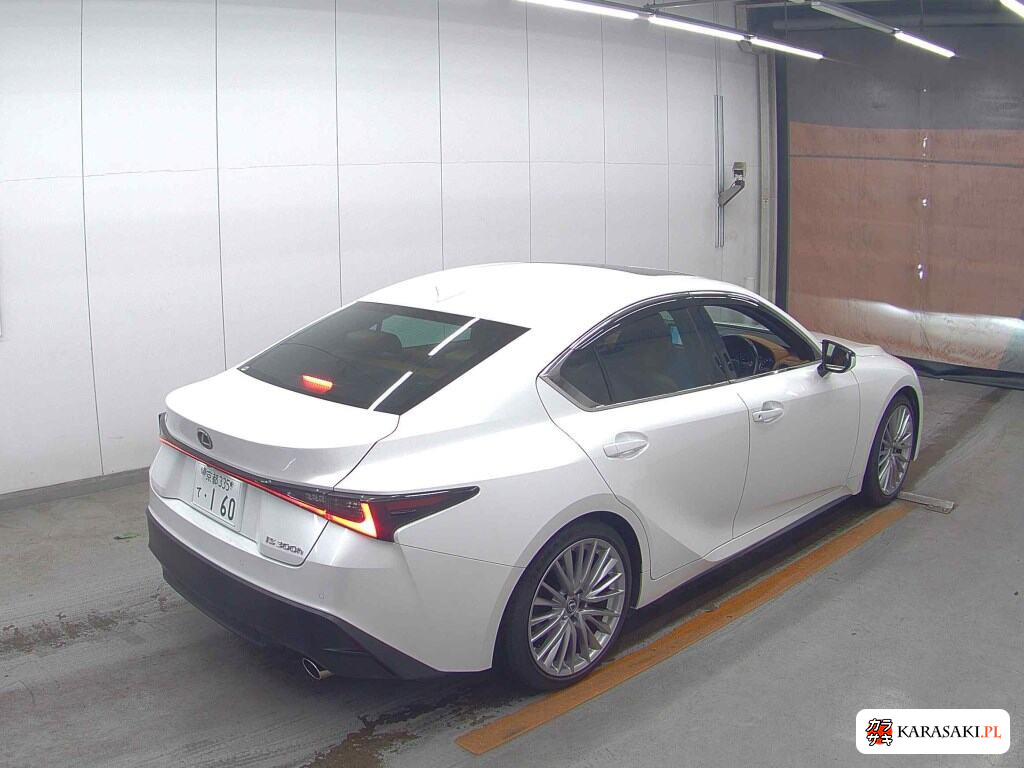 Lexus Is 2023 z aukcji japońskiej